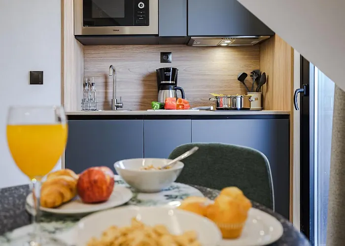 Feelathome Ventas Suites